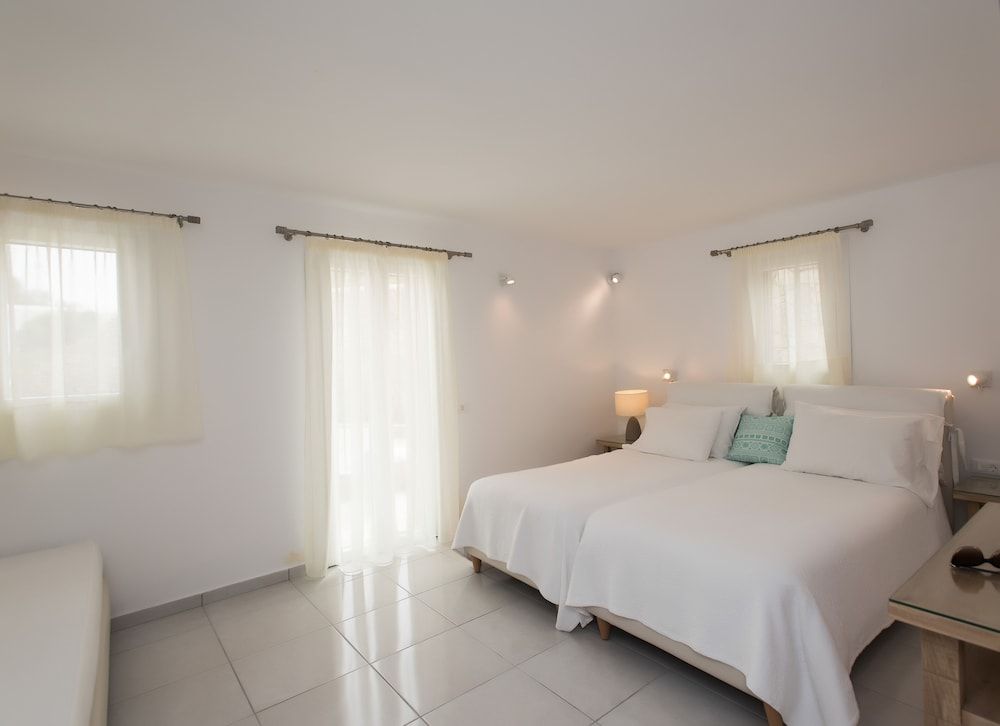 undefined Charissi Hotel 5