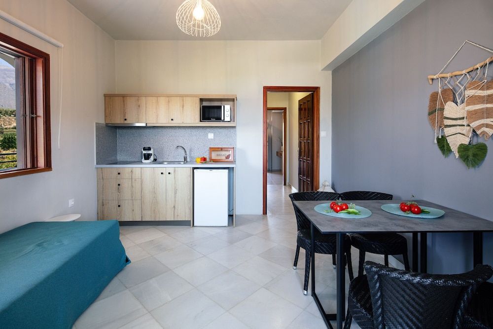 Anthos Apartments