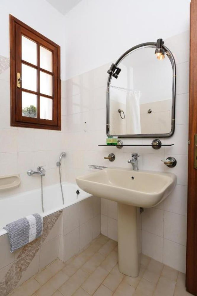 Apartment, 1 Twin, 1 Bedroom, Garden View, Balcony/Patio