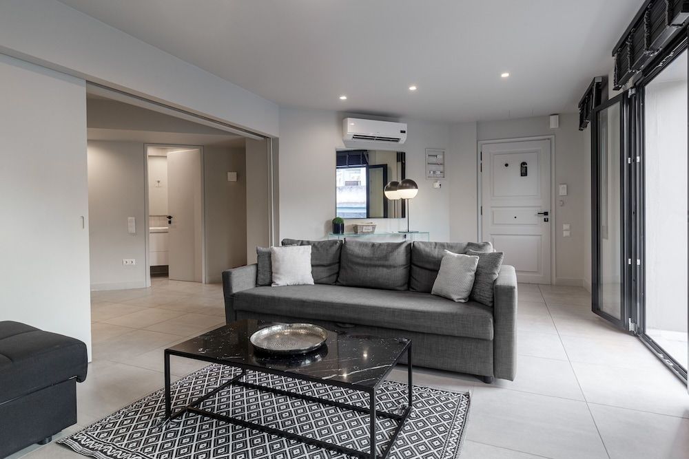 Heart Of Athens Basic Suite 9