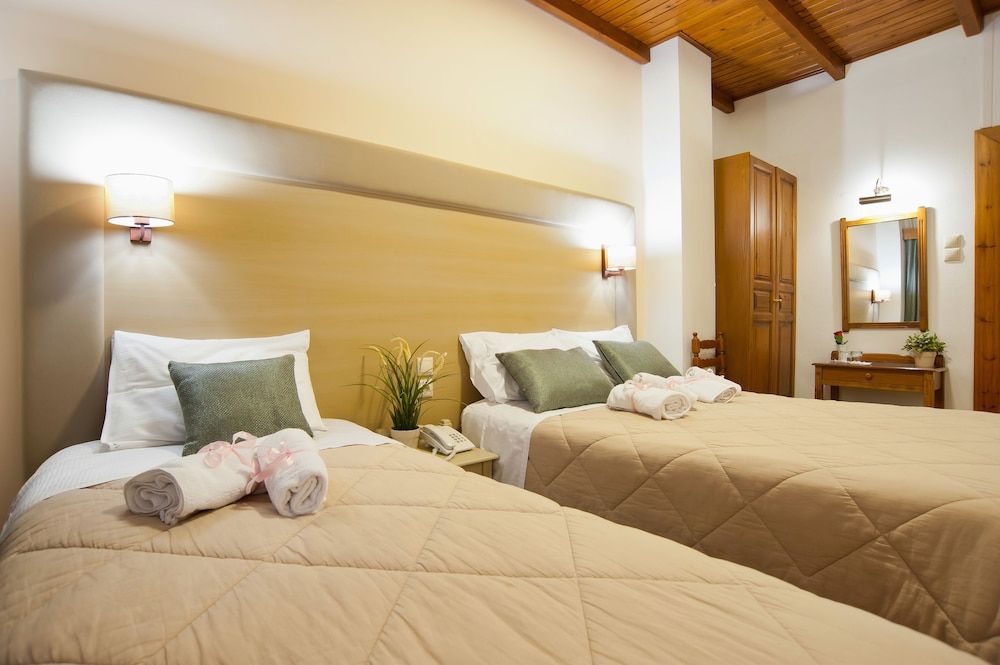 Pan Hotel Triple Room, Sea View 5