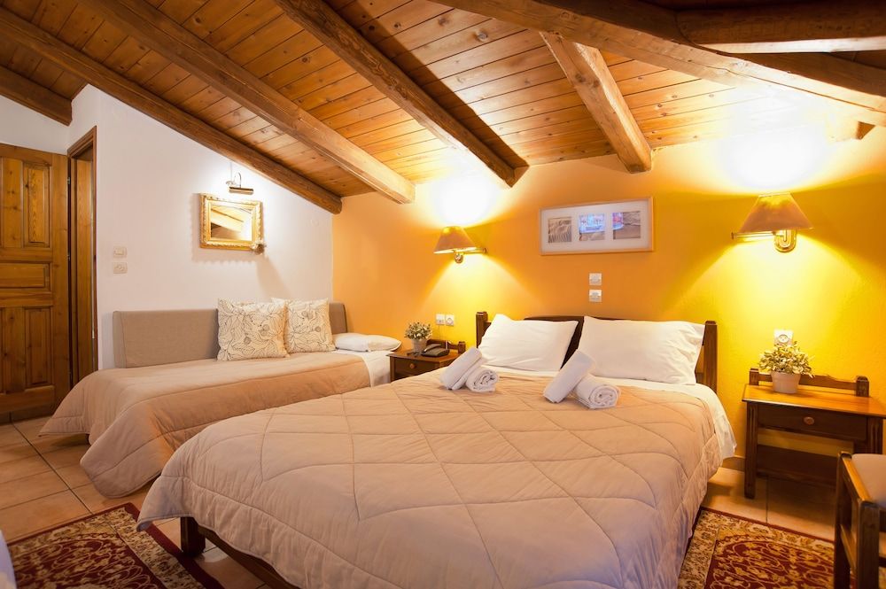 Pan Hotel Triple Room, Sea View 7