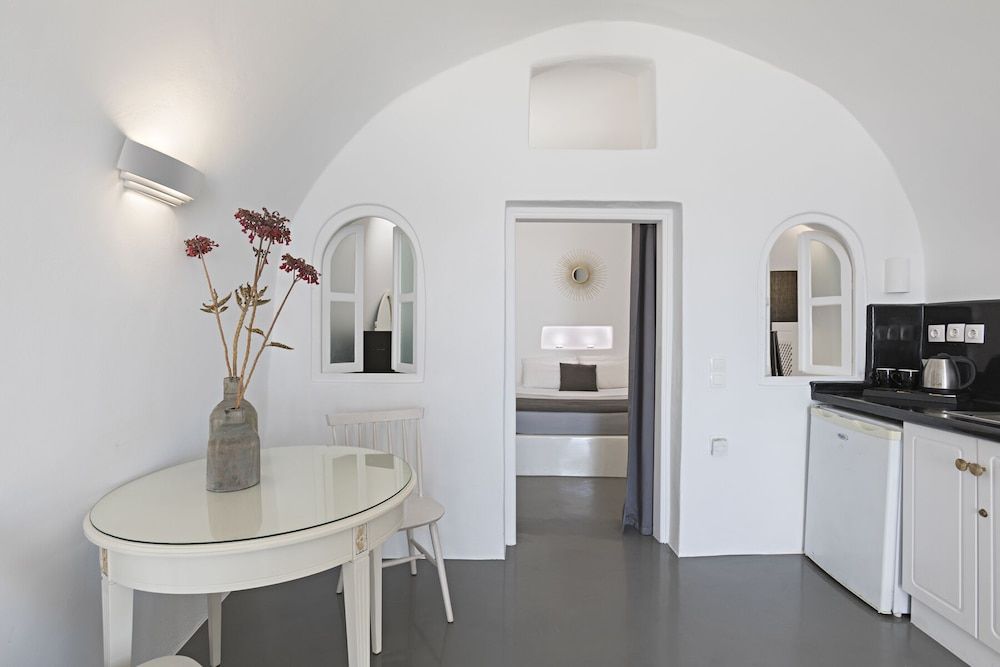 Helianthus Suites Prestige Suite, Hot Tub (Outdoor) 23