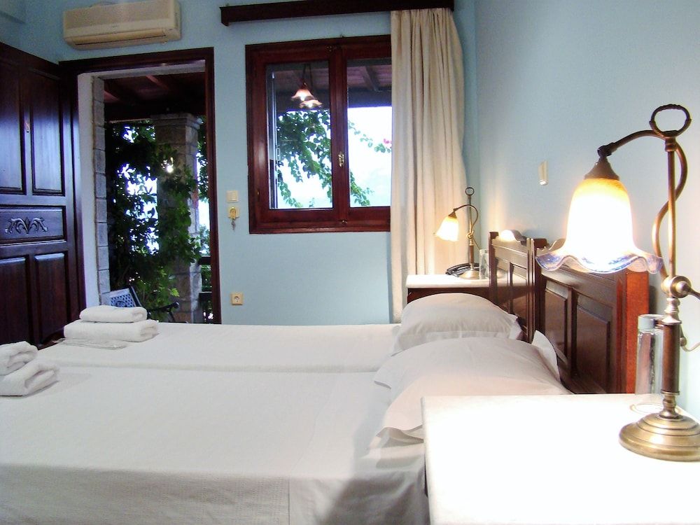 Ilion Hotel Twin Room 3