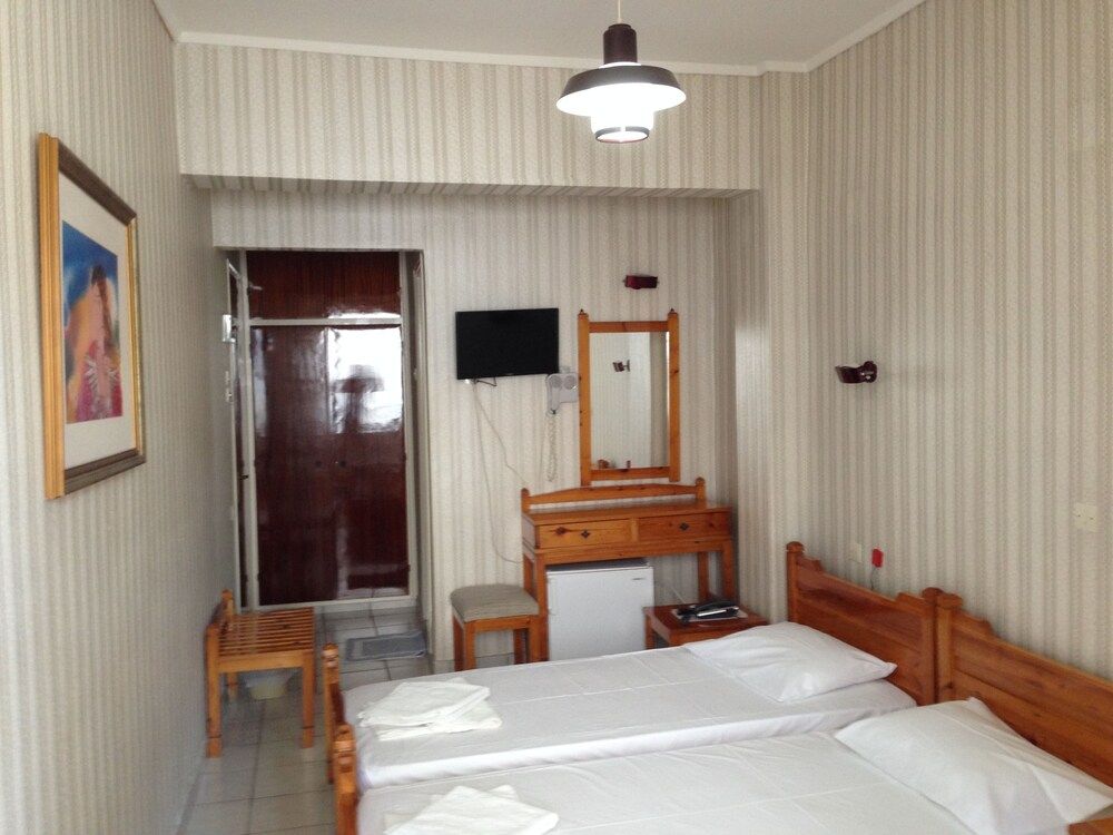 Phaethon Hotel