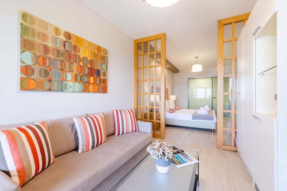 Junior Studio Suite
