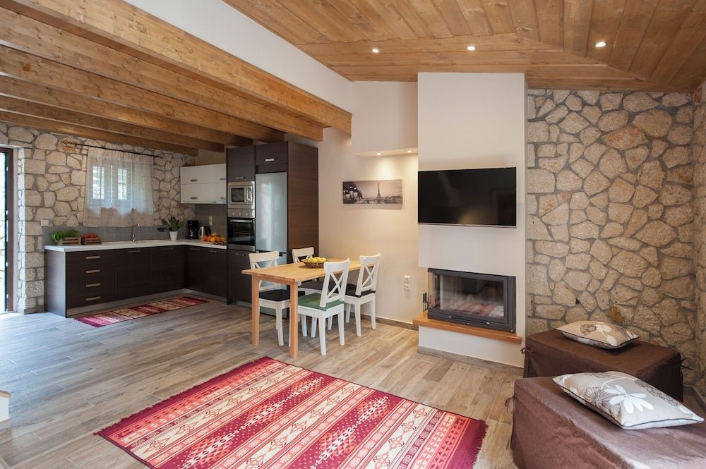 Anita Village Luxury Duplex 13