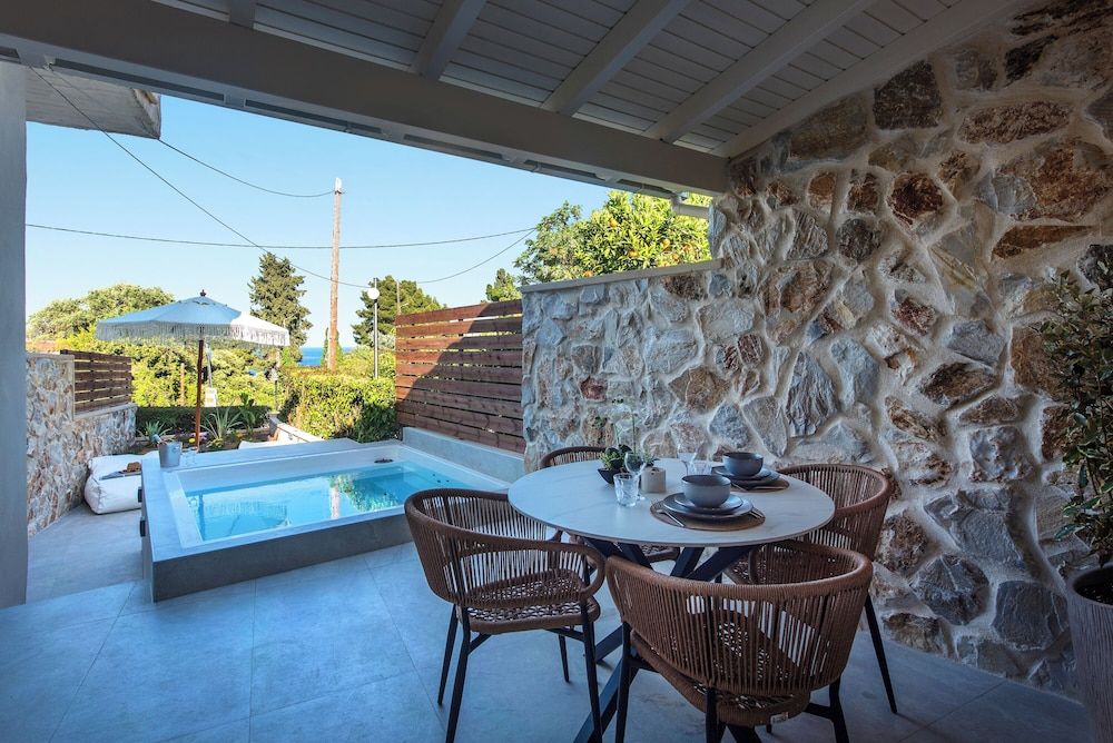 Anita Village Studio Deluxe with Mini Pool 5