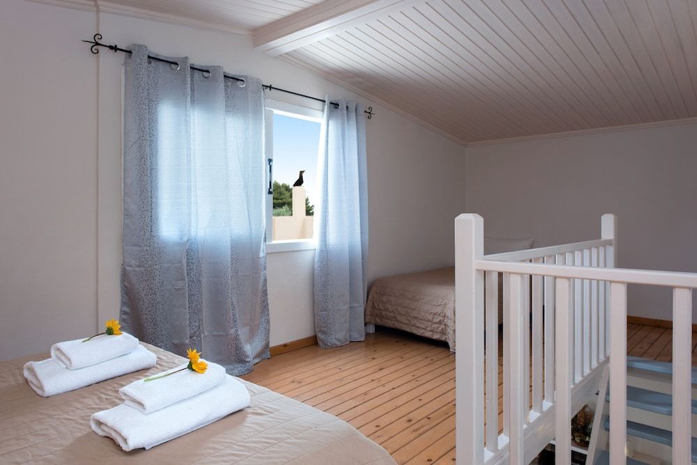 Anita Village Family Studio 4