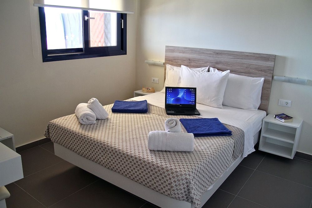 Deluxe Apartment, Jetted Tub, Sea View