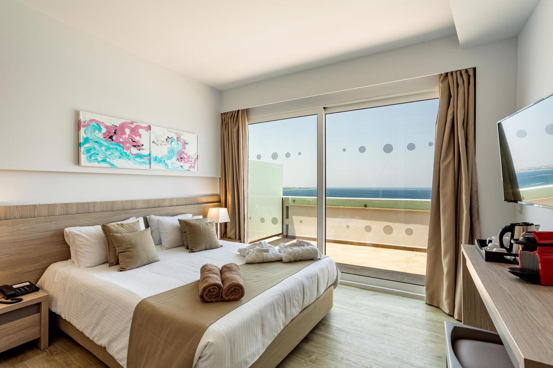 One Bedroom Suite Sea View