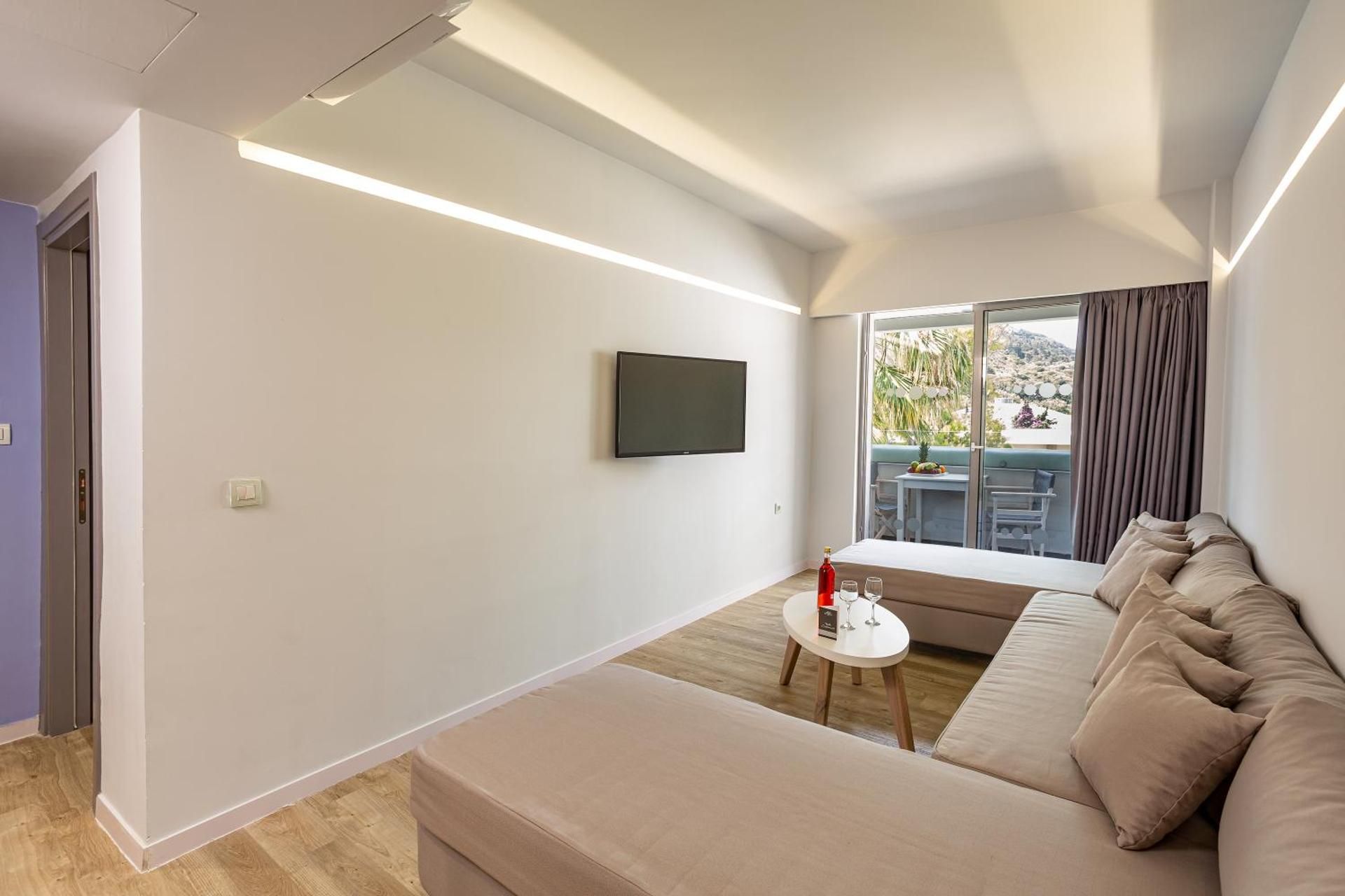 One Bedroom Suite Mountain View
