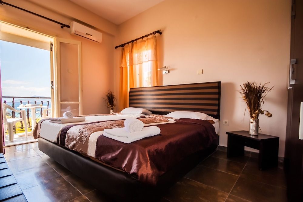 Ulrika Hotel Double Room, Sea View 4