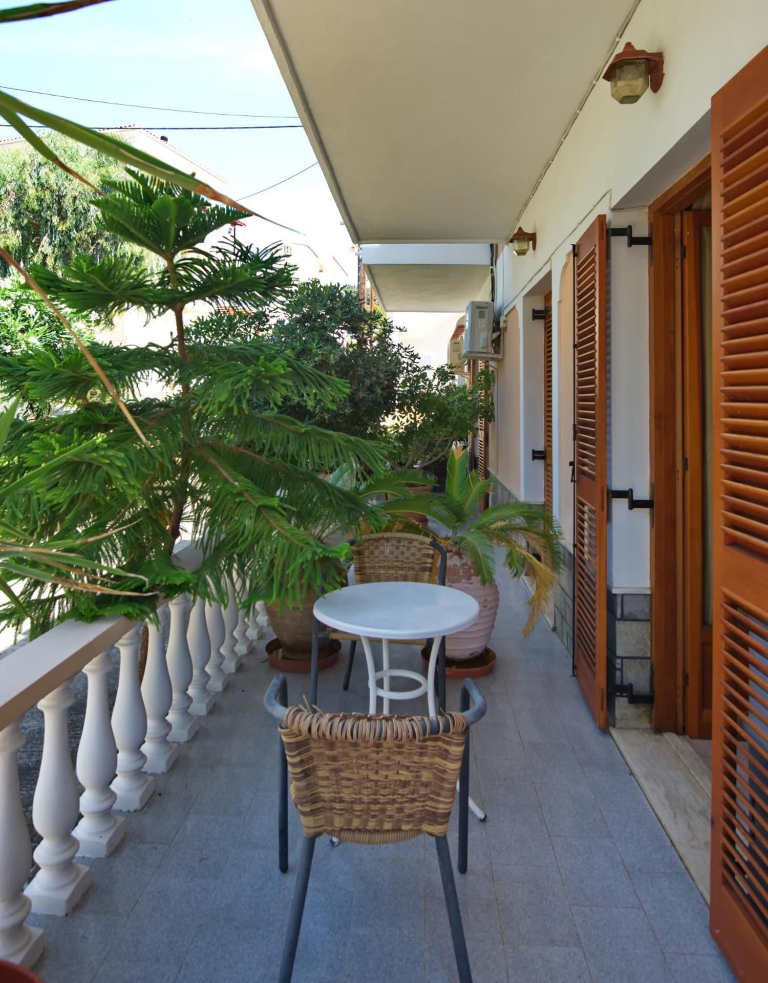 Studio with Garden View (2 Adults)