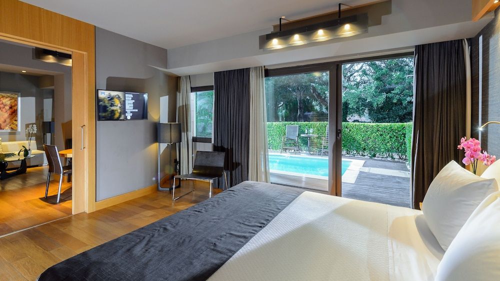 Deluxe Suite, Private Pool