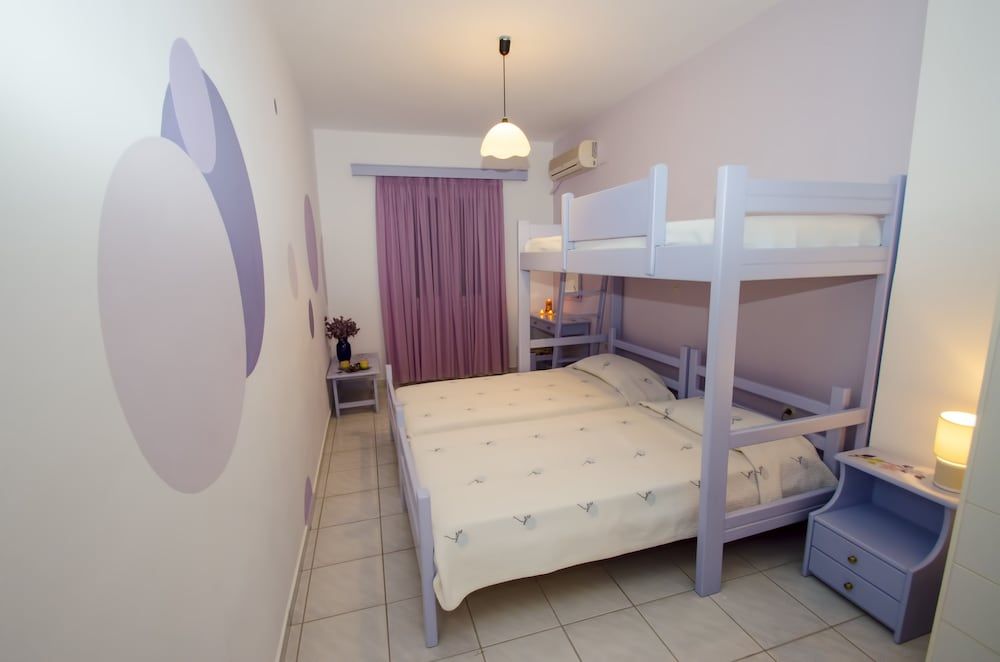 Children's theme room