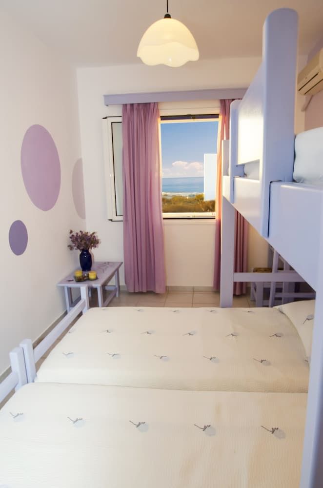 Children's theme room