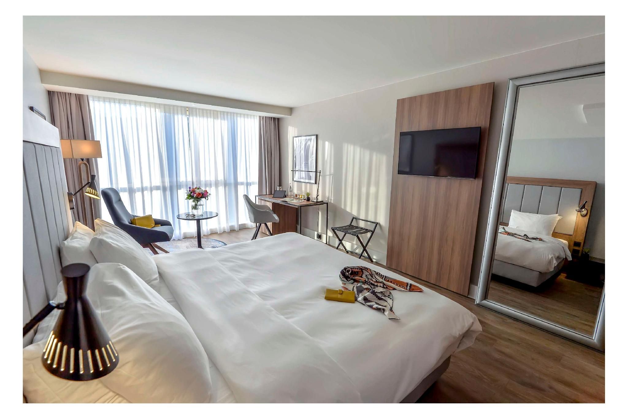 undefined Radisson Blu Hotel, Nice 6