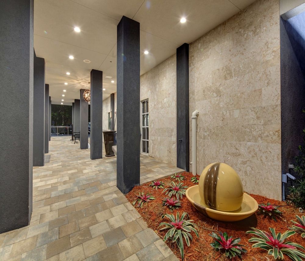 undefined Hampton Inn Miami-Coconut Grove/Coral Gables 7