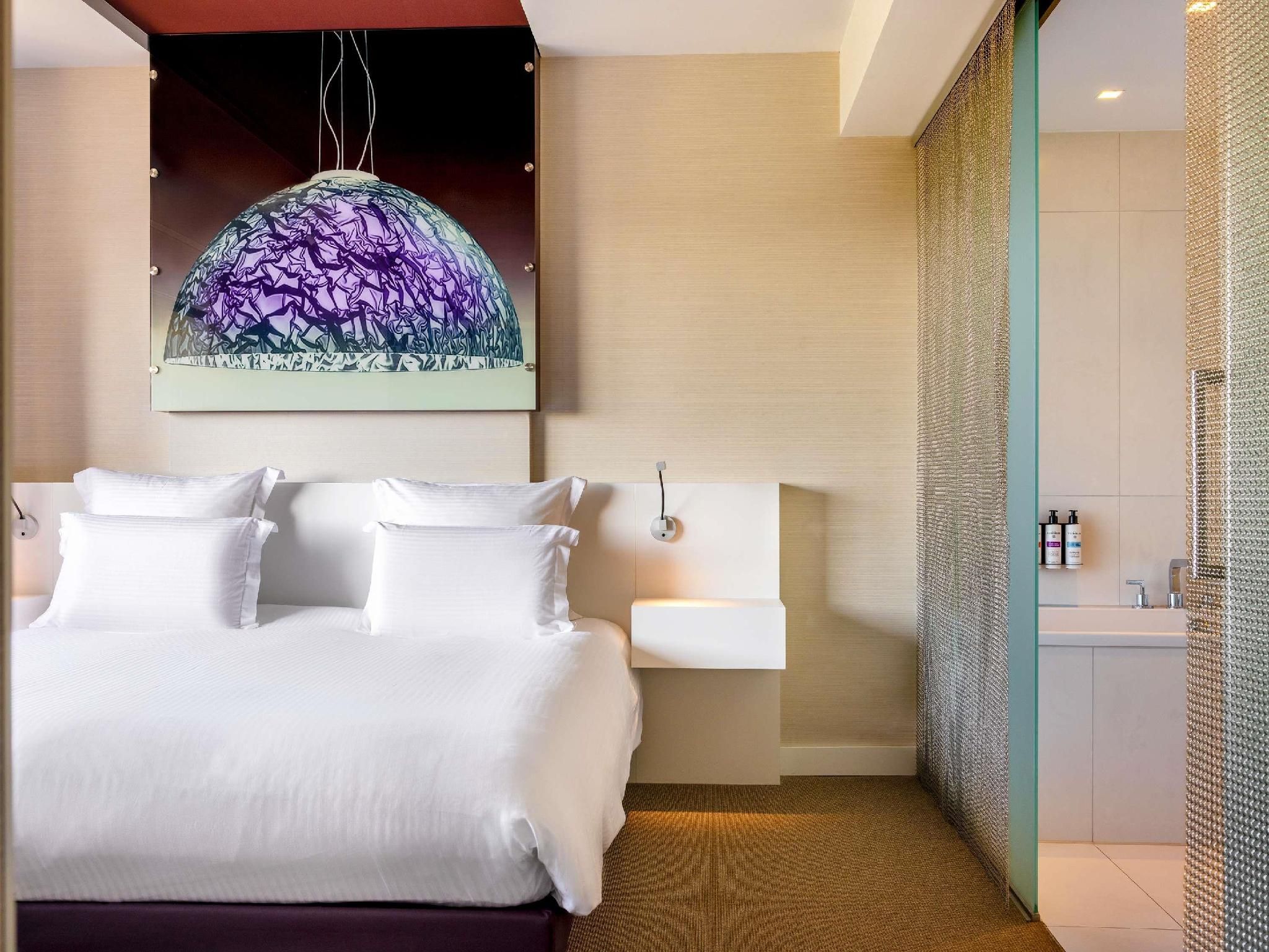 undefined Pullman Eindhoven Cocagne 4