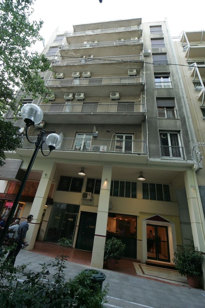 undefined Alma Hotel 4