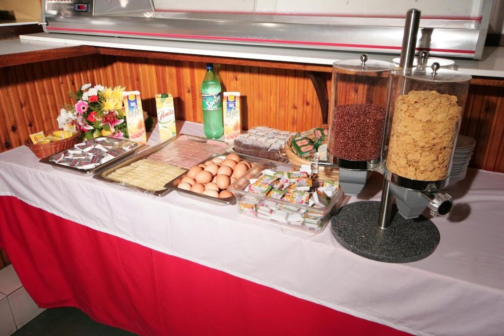 undefined Alma Hotel 10