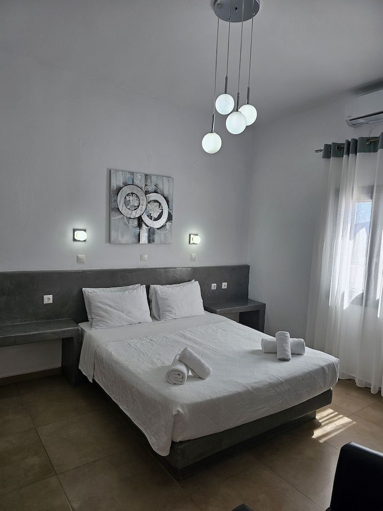 undefined Hotel Leta 2