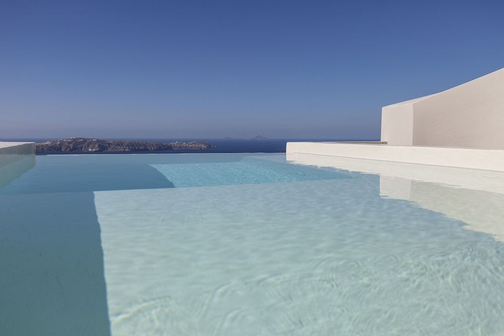 Infinity Pool