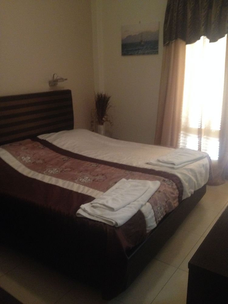 Hotel Plaza Double Room, Sea View 2