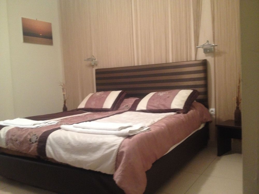 Hotel Plaza Double Room, Sea View 4