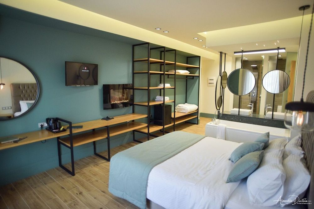 Suite with Spa Bath