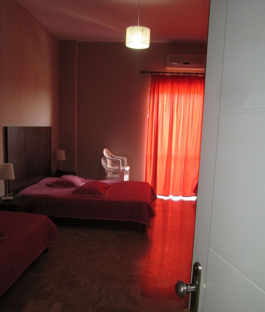 Vanisko Hotel Quadruple Room 5