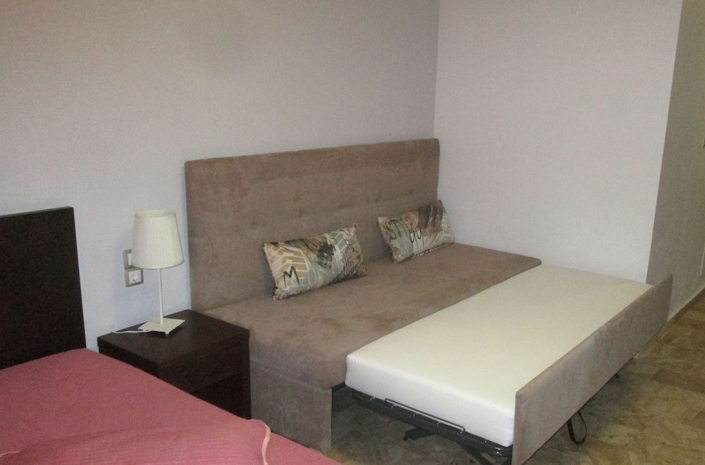 Vanisko Hotel Quadruple Room 3