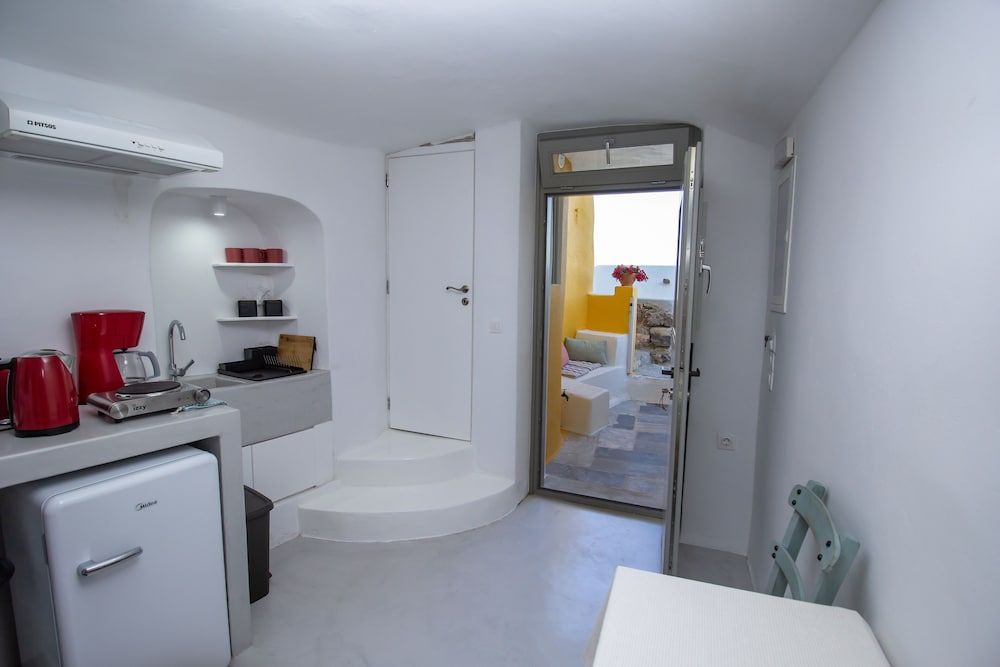 Villa Ariadni Villa Ariadni Cave House Volcano View 9