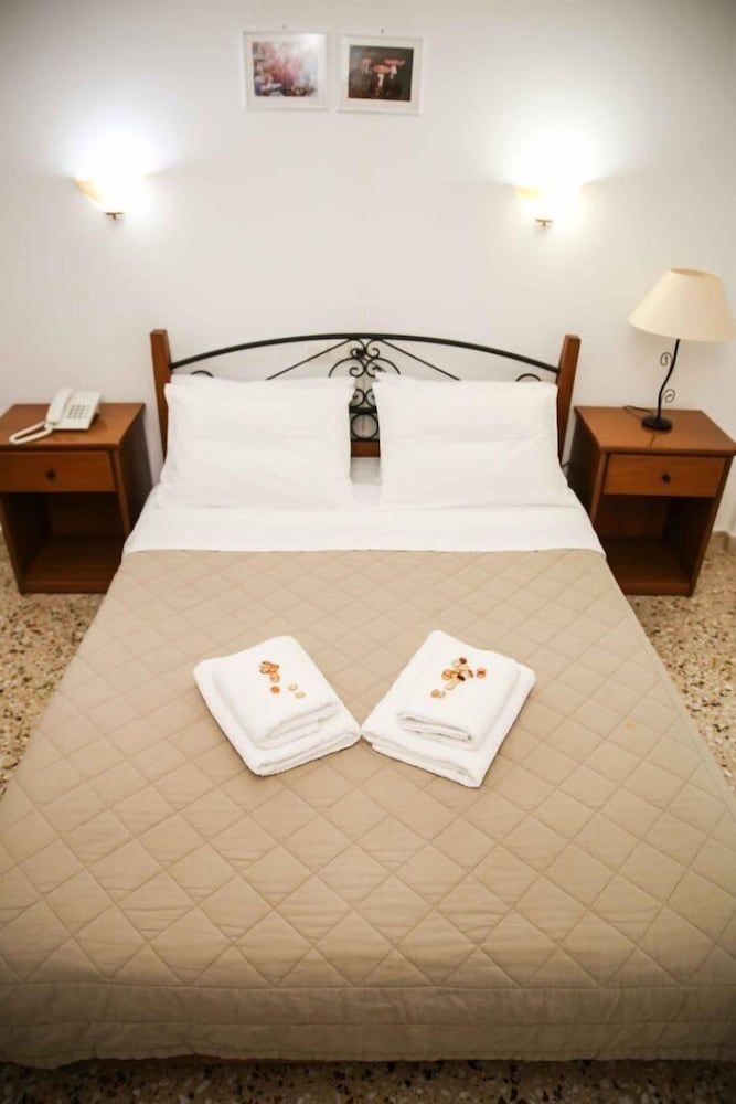 Hotel Anixis Double or Twin Room 6