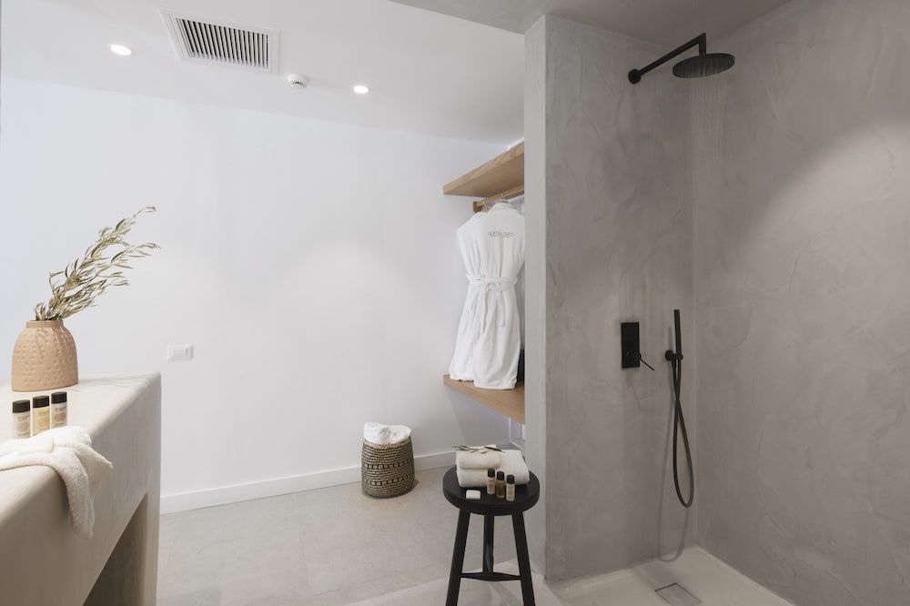 Altera Pars Suites Executive Suite, Garden View, Plunge pool 4