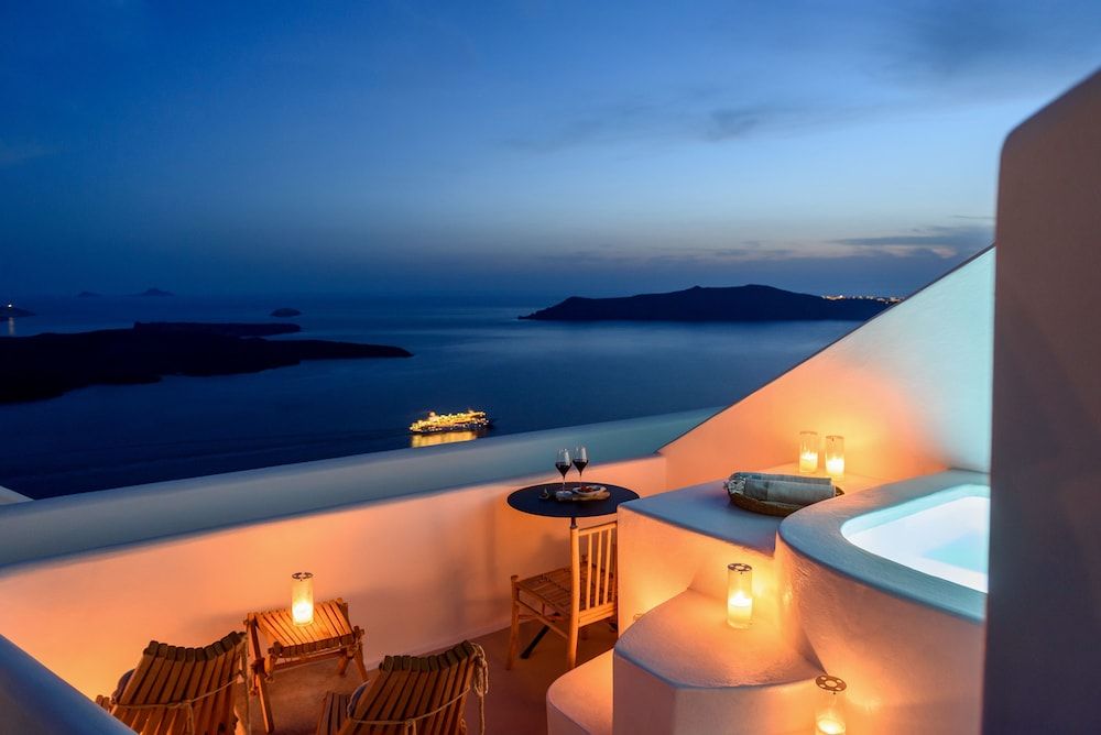 Cocoon Suites Junior Suite, Hot Tub (Outdoor) 9