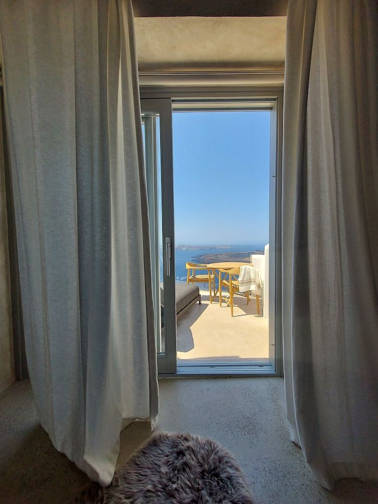 undefined Cocoon Suites 9