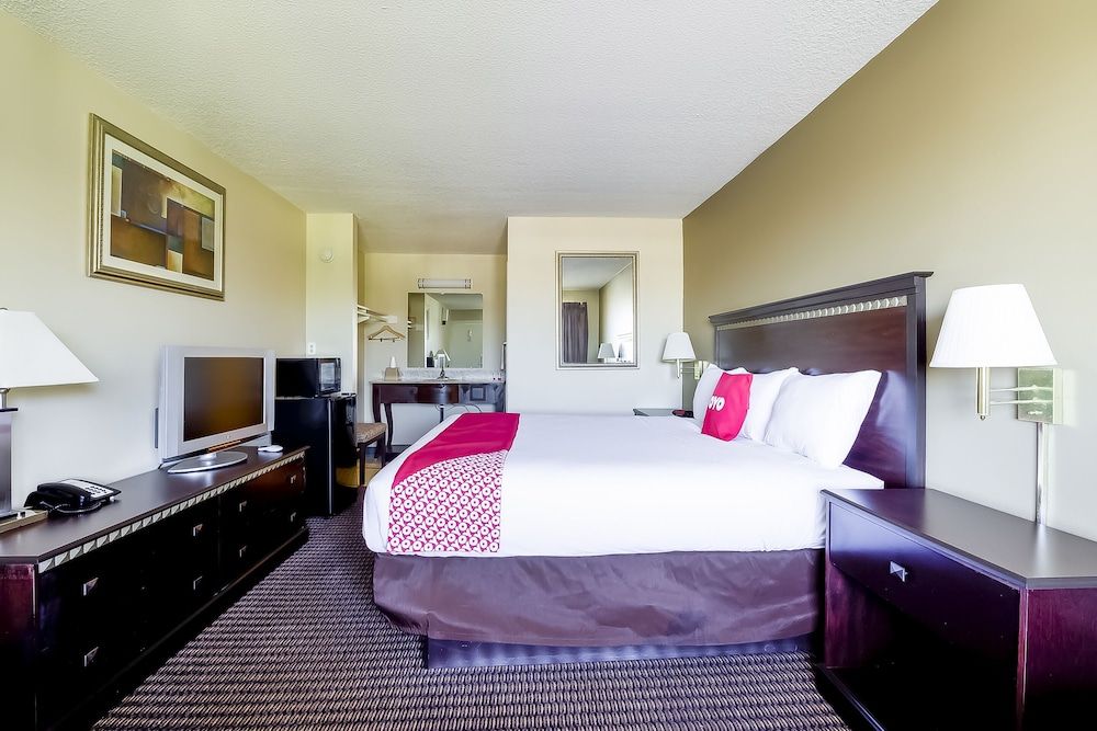 OYO Hotel Eloy/ Casa Grande near I-10 Room, 1 King Bed