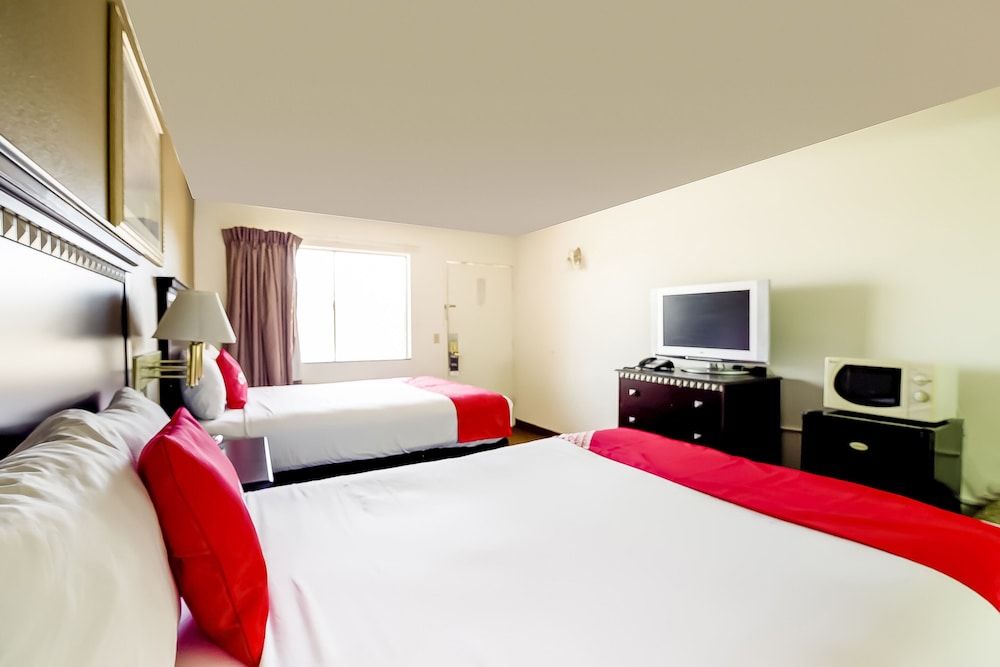 OYO Hotel Eloy/ Casa Grande near I-10 Room, 2 Queen Beds 3