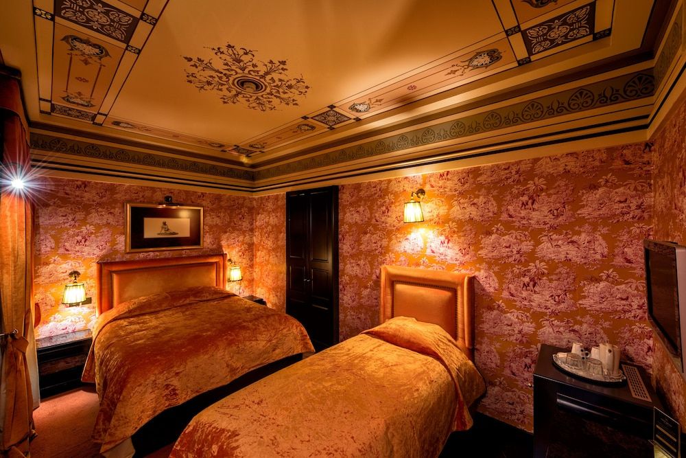 Maison Grecque Triple Room 3