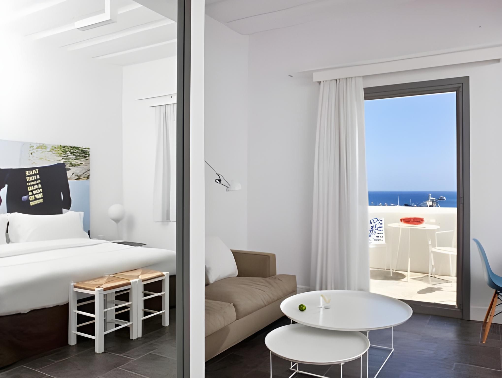 Elegant Sea View Room