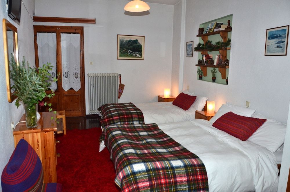 To Balcony tis Agorianis Superior Room, Mountain View 4