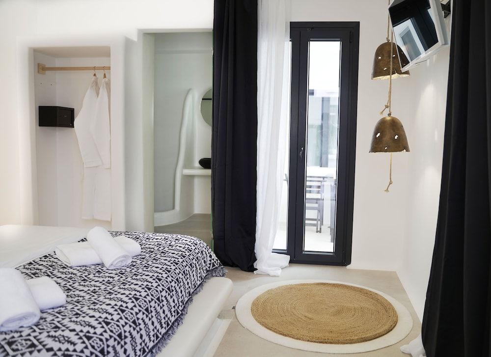 King's Suites Deluxe Room 16