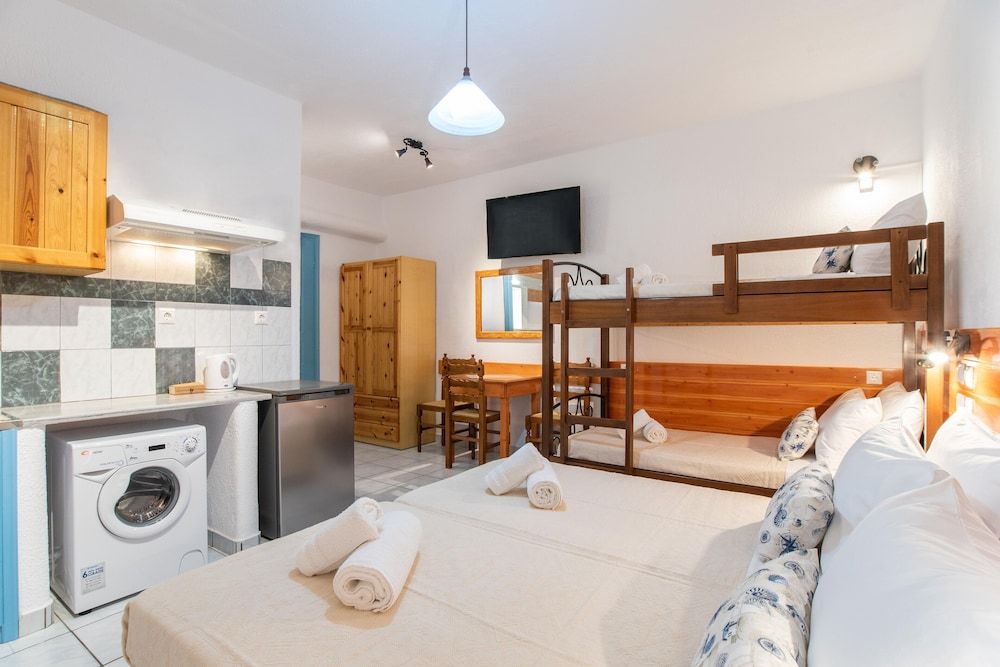 Comfort Quadruple Room (Semi basement, shared veranda)