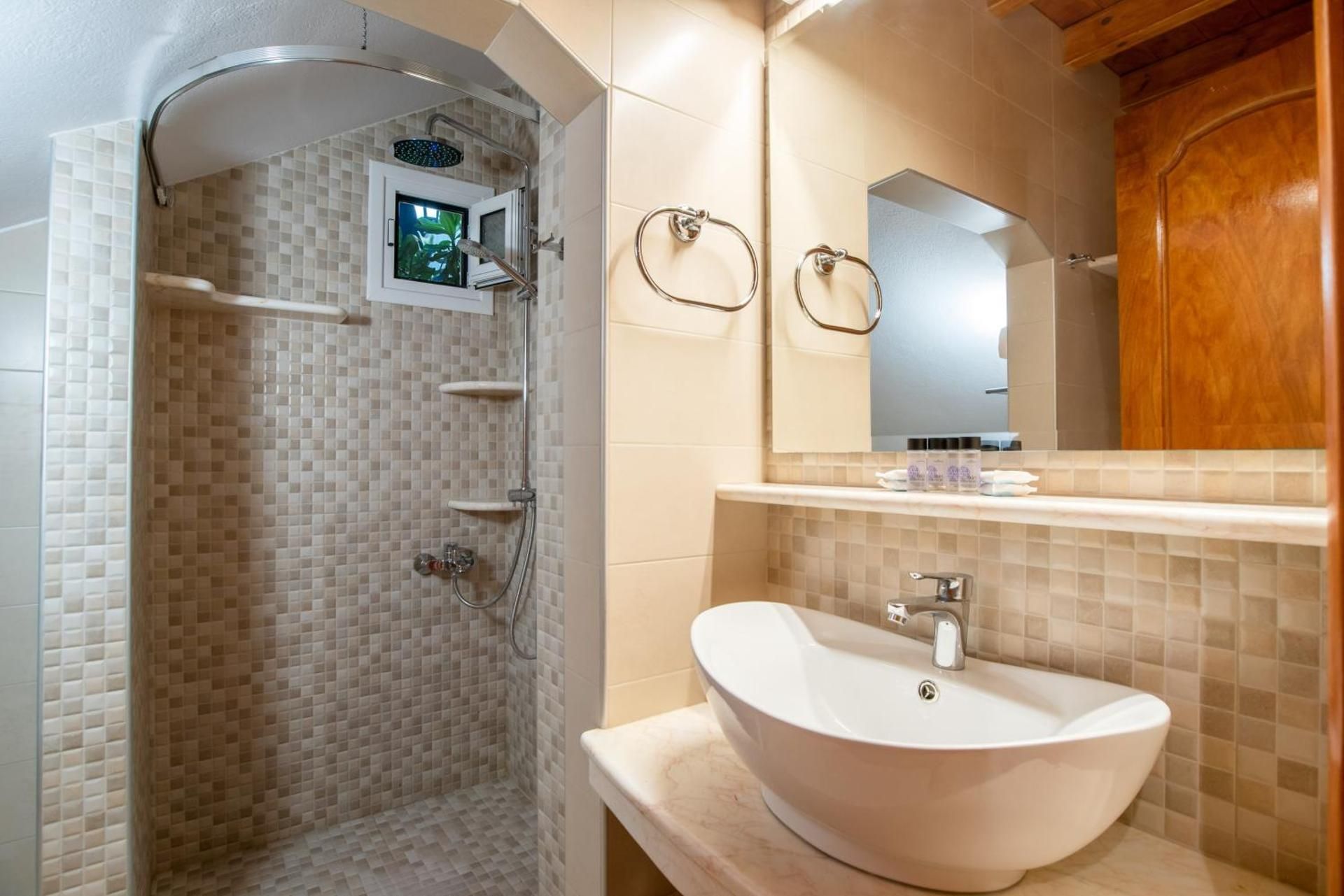 One Bedroom Apartment without Kitchen (3-4 Adults) - First Floor