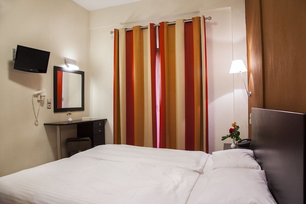 Meteoritis Hotel Deluxe Double Room, Balcony 2