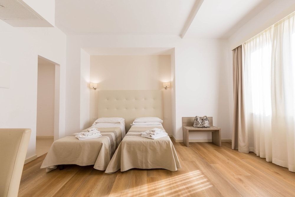 Hotel Catalunya Family Room 3