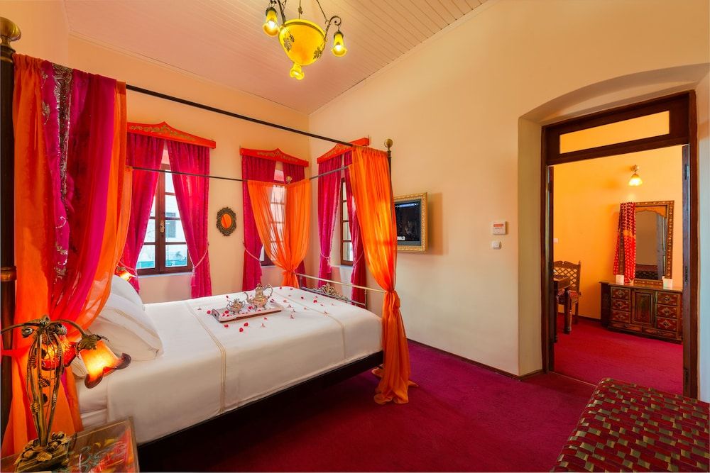 Royal Suite, Hot Tub, Sea View (Grand Master)