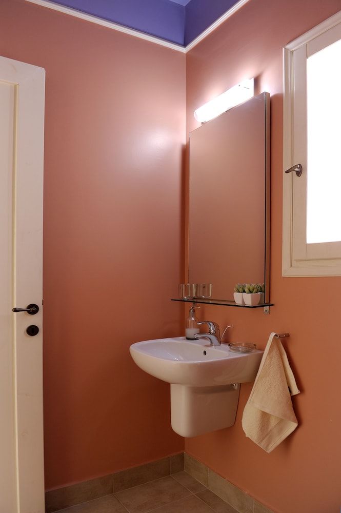 Almyris Standard Room, Partial Sea View 9